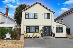 Front Of Property- click for photo gallery